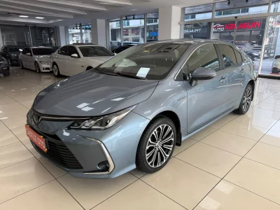 %20 FTR TOYOTA COROLLA 1.8 HYBRİD FLAME X-PACK 122 BG